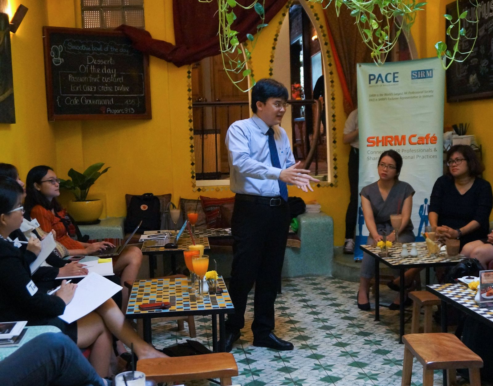 SHRM CAFÉ: TÍNH CẤP THIẾT CỦA VIỆC XÂY DỰNG VĂN HÓA HỌC TẬP TRONG DOANH NGHIỆP